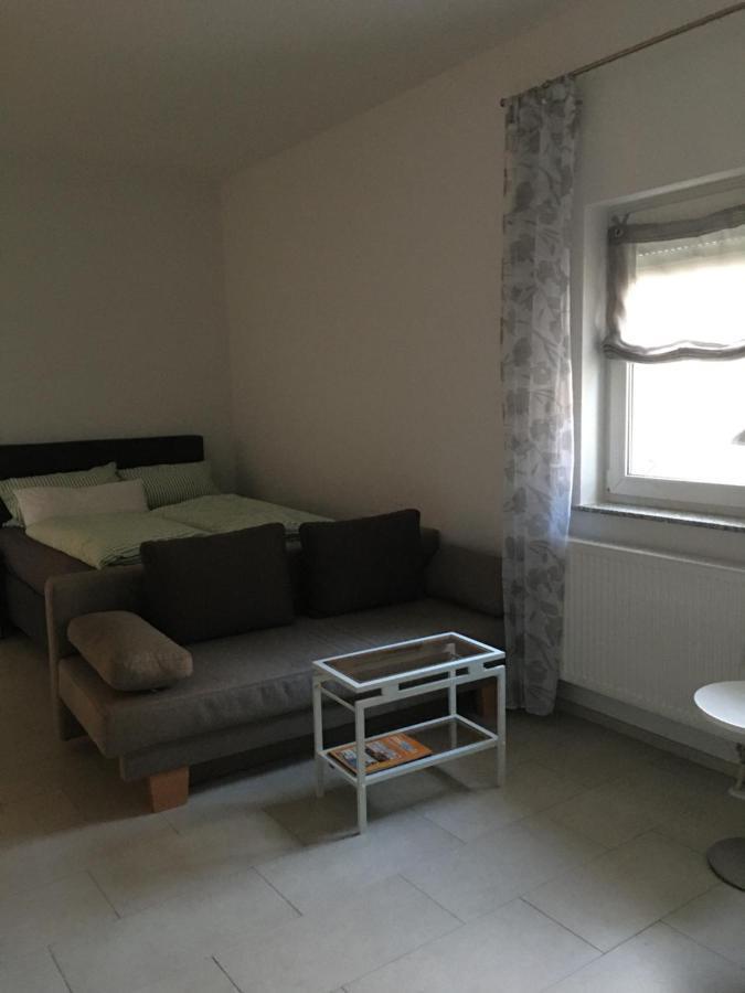 Ferienwohnung Kleine Auszeit バート・ノイェンアール・アールヴァイラー エクステリア 写真