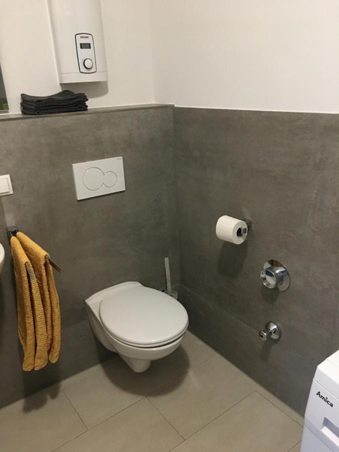 Ferienwohnung Kleine Auszeit バート・ノイェンアール・アールヴァイラー エクステリア 写真