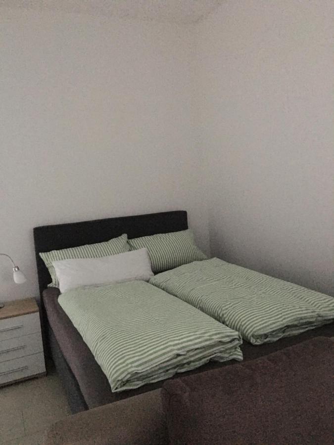 Ferienwohnung Kleine Auszeit バート・ノイェンアール・アールヴァイラー エクステリア 写真